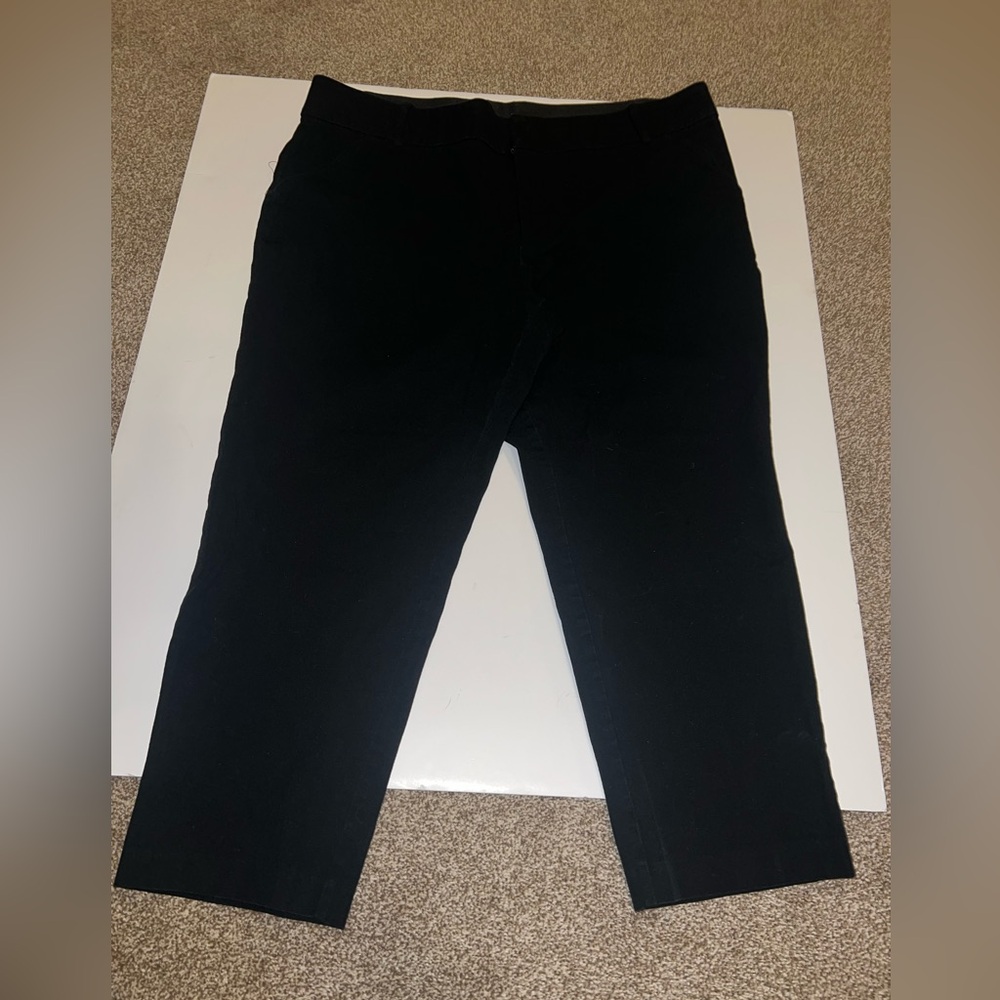 Ava Viv 18W black dress pants. Excellent condition! Smoke/pet free home